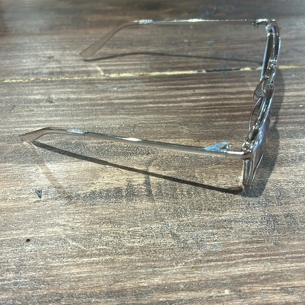 Sunglasses - Picture 2 of 4